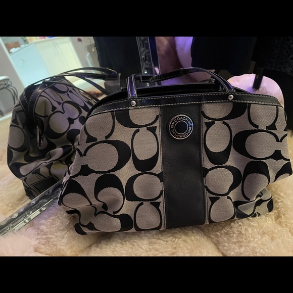 Coach - Picture 8 of 9